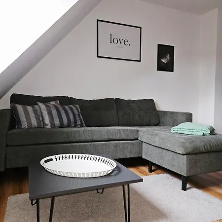 K7 - Balkon - 2 Schlafzimmer * Würzburg